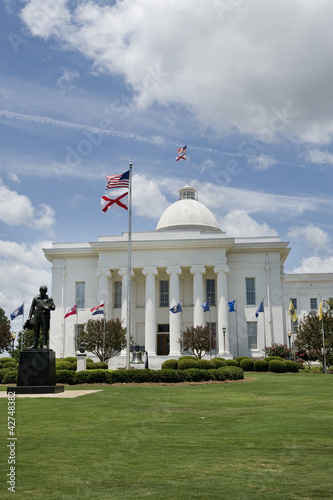 Photo: State Capital Building in Montgomery,Alabama. State Capital Building in Montgomery,Alabama.