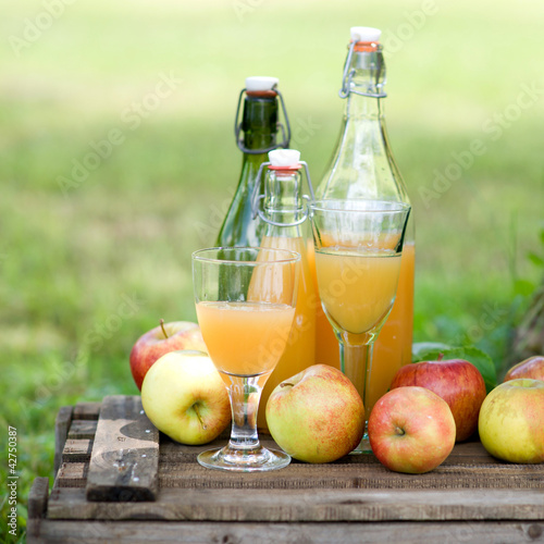 Photo: Erntezeit, Apfelsaft Erntezeit, Apfelsaft