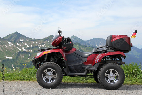 Photo: Mit dem ATV auf dem Furkajoch Mit dem ATV auf dem Furkajoch