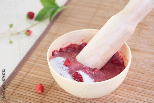 Photo: Crush berries with wild strawberries Crush berries with wild strawberries