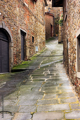 Photo: old alley in Tuscany old alley in Tuscany