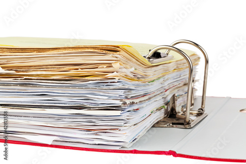 Foto: Akten Ordner mit Schriftstücken und Dokumenten Akten Ordner mit Schriftstücken und Dokumenten