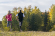 Photo: zusammen laufen im Herbst zusammen laufen im Herbst