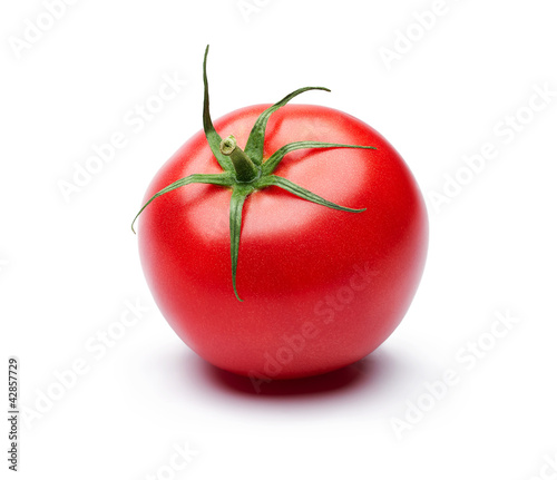 Foto: Fresh tomato isolated on white background Fresh tomato isolated on white background