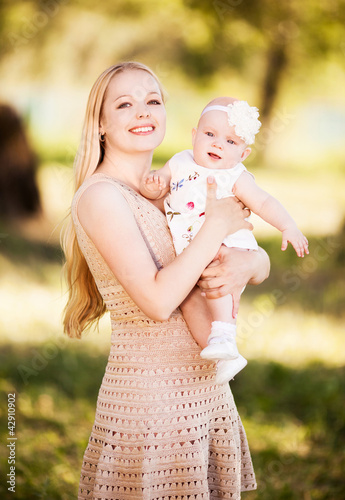 Foto: mother and baby mother and baby