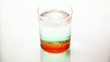 Bibita: acqua frizzante e menta