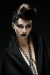 Foto: Beautiful lady with an improbable hairdress Beautiful lady with an improbable hairdress