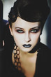 Foto: Beautiful lady with an improbable hairdress Beautiful lady with an improbable hairdress