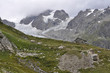 montañas alpes refugio