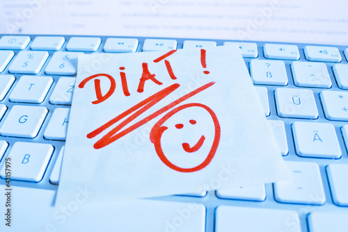 Photo: Notiz auf Computer Tastatur: Diät Notiz auf Computer Tastatur: Diät