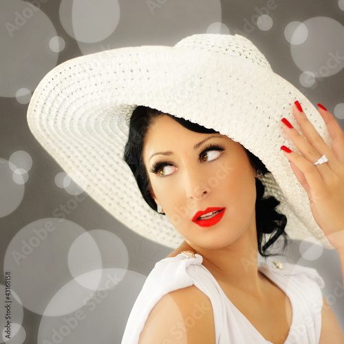 Foto: Diva (Emel Gloss) Diva (Emel Gloss)
