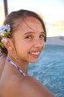 Photo: portrait d'une jeune fille souriante portrait d'une jeune fille souriante