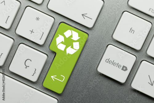 Illustration: Recycle keyboard Recycle keyboard