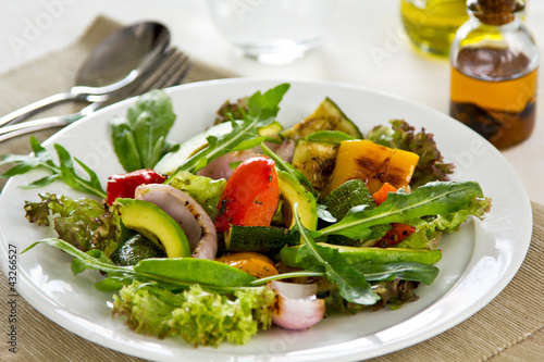 Foto: Avocado and Grilled vegetables salad Avocado and Grilled vegetables salad