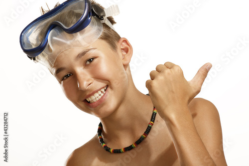 Foto: boy diving mask boy diving mask