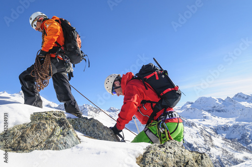 Photo: gemeinsamer Aufstieg am Seil gemeinsamer Aufstieg am Seil