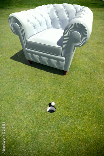Foto: Club armchair in a golf green Club armchair in a golf green