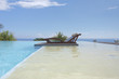 piscine à débordement