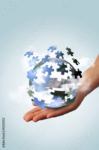 Illustration: globe dans la main globe dans la main