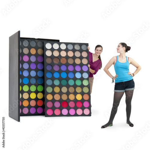 Photo: Ado jouant avec du maquillage Ado jouant avec du maquillage