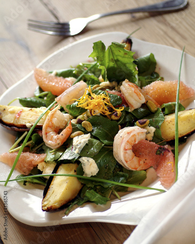 Photo: Warm shrimp salad Warm shrimp salad