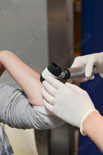 Photo: Controllo dermatologico Controllo dermatologico