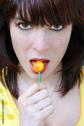 Photo: Der gelbe Lolli Der gelbe Lolli