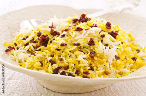 Foto: Persisches Safronreis mit Berberitzen Persisches Safronreis mit Berberitzen