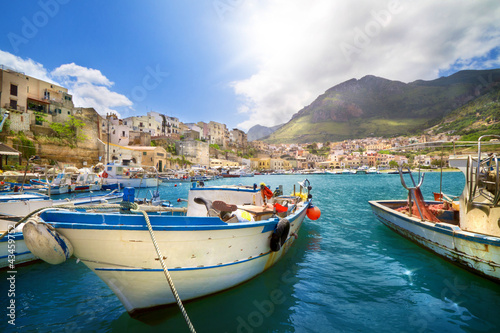 Photo: Fischerhafen in Castellammare del Golfo, Sizilien Fischerhafen in Castellammare del Golfo, Sizilien