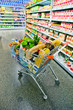 Einkaufswagen in einem Supermarkt