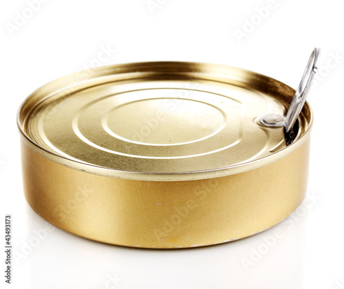 Foto: Tin can with pull ring isolated on white Tin can with pull ring isolated on white