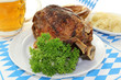 Schweinshaxe mit Brezeln
