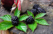 Brombeeren und Marmelade