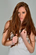 capelli rossi cattiva aggressiva minacciosa