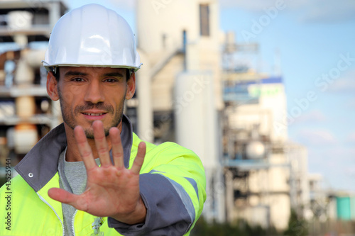 Photo: Foreman saying stop on site Foreman saying stop on site
