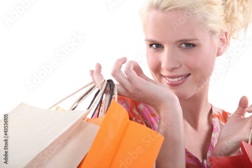 Foto: angelic blonde after shopping frenzy angelic blonde after shopping frenzy