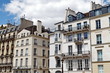 Façades blanches parisiennes.