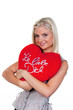 Photo: Frau mit Polster:Ich liebe Dich Frau mit Polster:Ich liebe Dich