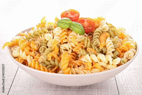 Foto: bowl of pasta bowl of pasta