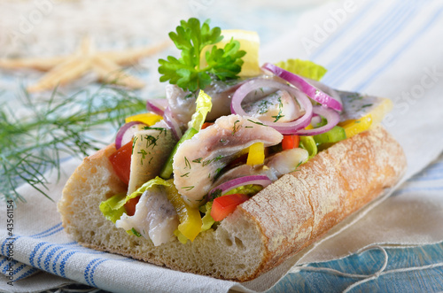Photo: Matjessalat auf Ciabatta Matjessalat auf Ciabatta