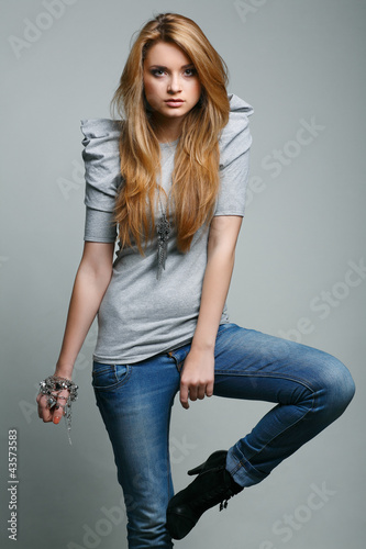 Photo: A photo of beautiful girl is in fashion style, glamur A photo of beautiful girl is in fashion style, glamur
