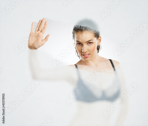 Foto: clean the glass clean the glass