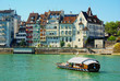 Foto: Barque de transport Fährimaa sur le Rhin à Bâle , Suisse. Barque de transport Fährimaa sur le Rhin à Bâle , Suisse.