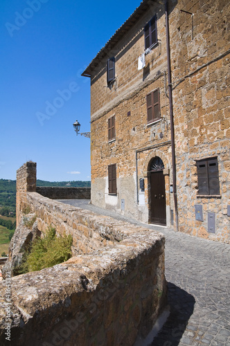 Foto: Alleyway. Orvieto. Umbria. Italy. Alleyway. Orvieto. Umbria. Italy.