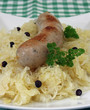 Bratwürstl mit Sauerkraut