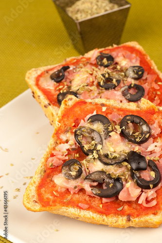 Photo: Pizza bread Pizza bread