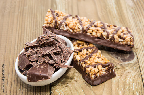 Foto: Muesli Bars with Chocolate Muesli Bars with Chocolate