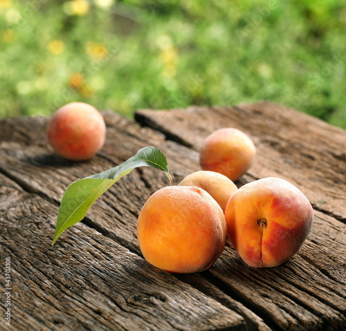 Photo: Peaches with leaves Peaches with leaves