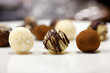 Pralinen handgemacht vom Chocolatier | sRGB