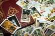 Foto: Buch der Schatten + Tarotkarten (Hexentarot) Buch der Schatten + Tarotkarten (Hexentarot)